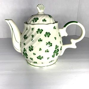 2001 Irish Green Shamrock Clover Roman Inc Musical Tea Pot